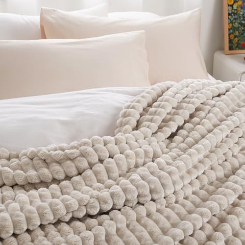 PHF Luxury Soft Fleece Blanket King Size, No Shed No Pilling, 380GSM Fluffy Cozy Throw Blankets for Bed, 108"x90",Lightwei...