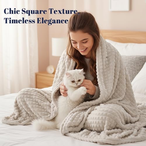 PHF Luxury Soft Fleece Blanket King Size, No Shed No Pilling, 380GSM Fluffy Cozy Throw Blankets for Bed, 108"x90",Lightwei...