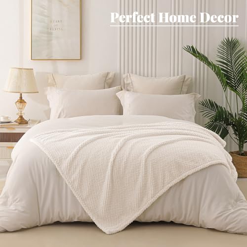 Whale Flotilla Extra Large Fuzzy Fleece Throw Blanket for Couch, 50x70 Inch Fluffy Warm Soft Jacquard Blankets for All Sea...