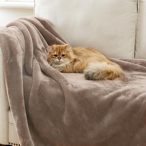 UGG Throw Blanket Fleece Lightweight Soft Cozy Throw for Bed or Chair, Luxury Home Decor, Giftable Christmas Blankets, Mac...