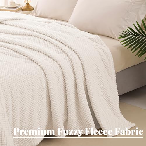 Whale Flotilla Extra Large Fuzzy Fleece Throw Blanket for Couch, 50x70 Inch Fluffy Warm Soft Jacquard Blankets for All Sea...